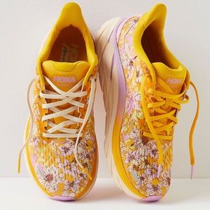 Free people x Hoka Clifton 8 sneakers
